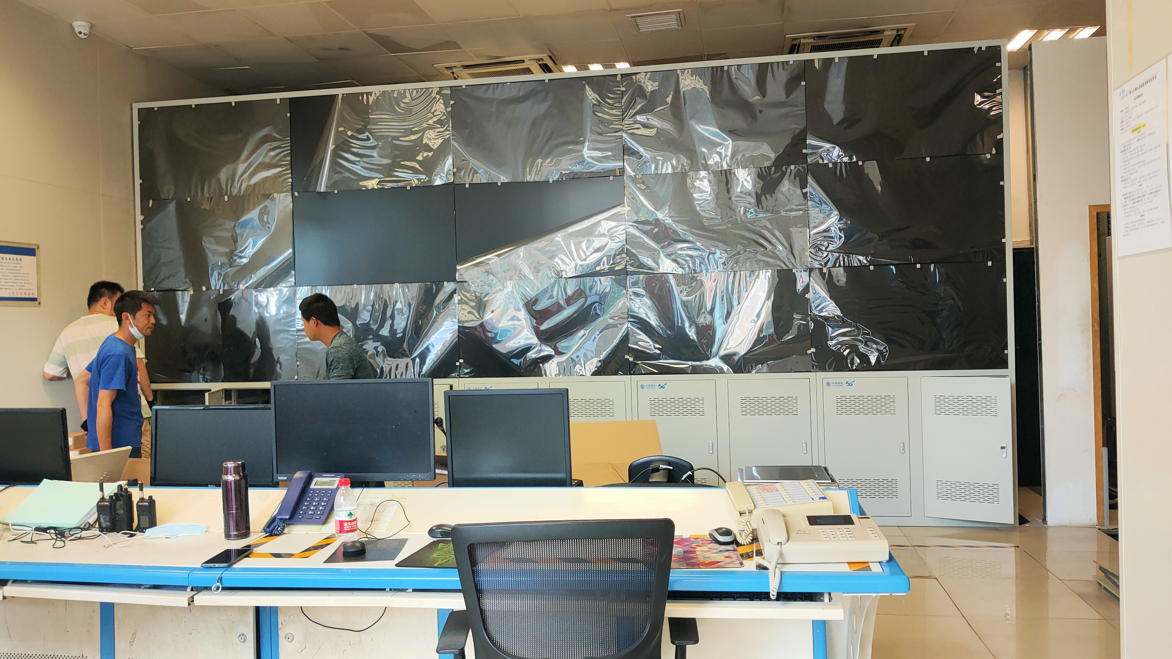 為云南移動(dòng)辦公樓電視墻殼體鈑金定制完成安裝驗(yàn)收