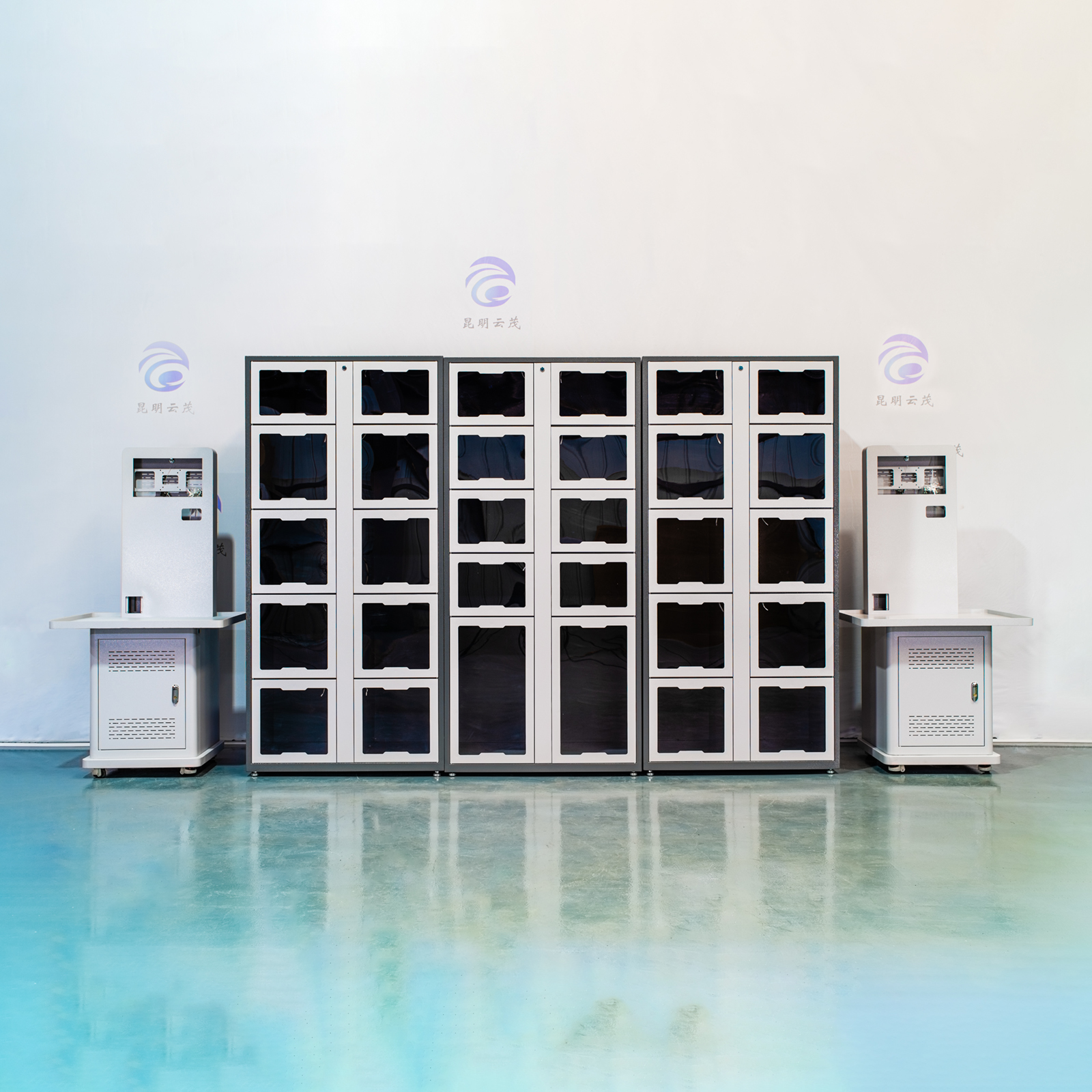 智能儲(chǔ)物收發(fā)柜3