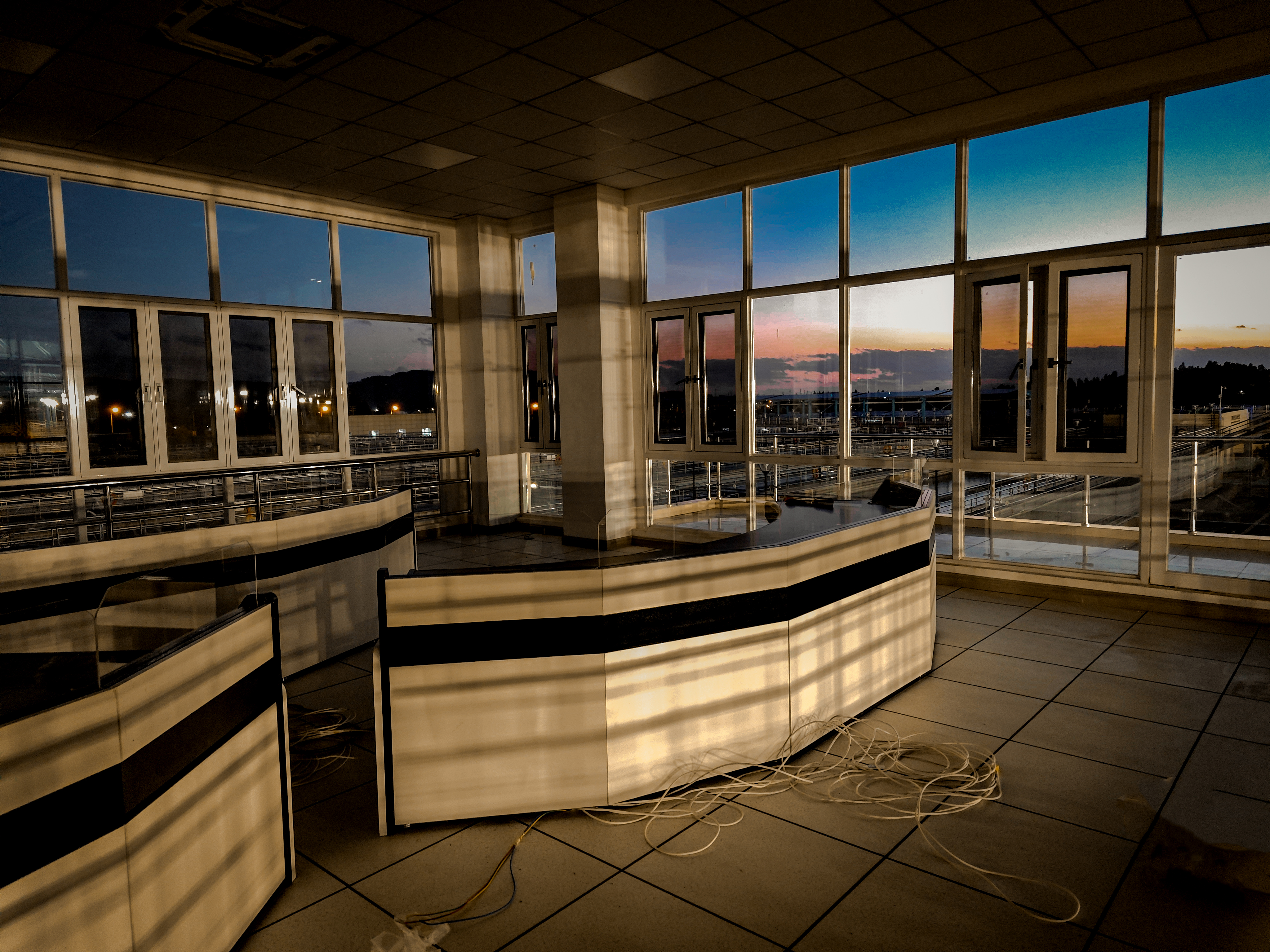 工業自動化控制操作臺定制，昆明云茂助力云南智能制造新工廠