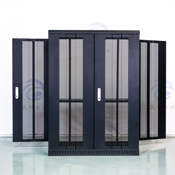 大型設(shè)備機(jī)柜 大型設(shè)備機(jī)柜