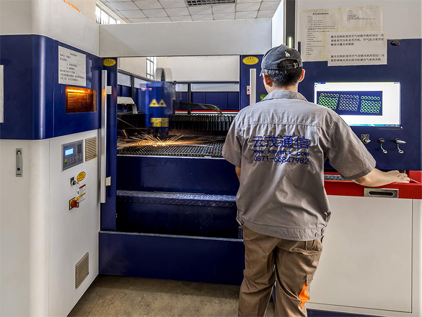 昆明本地的鈑金加工廠有能做不銹鋼定制的嗎？